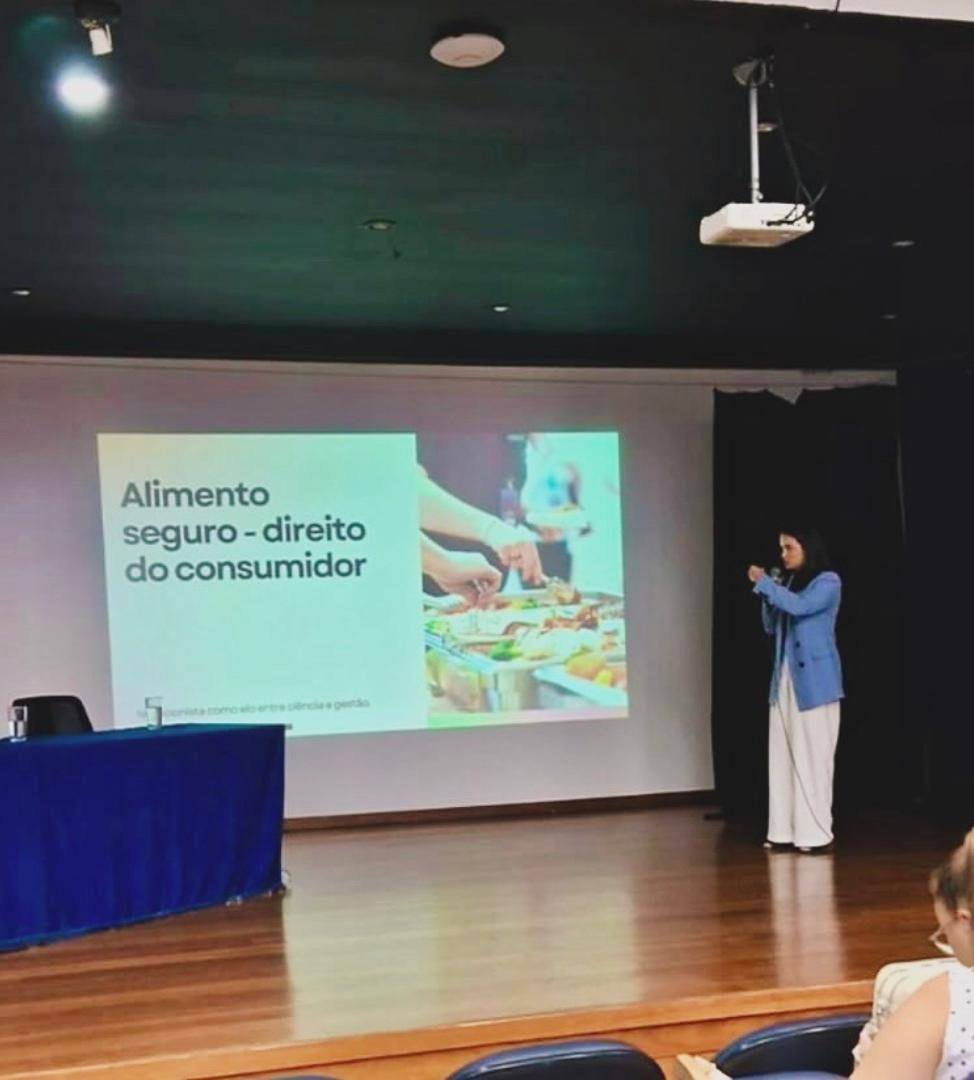 Palestra sobre qualidade e segurança dos alimentos